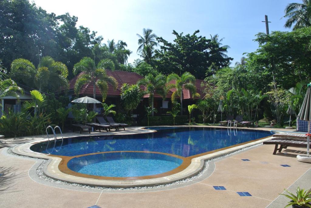 Mac'S Bay Resort Баан-Тай Екстер'єр фото