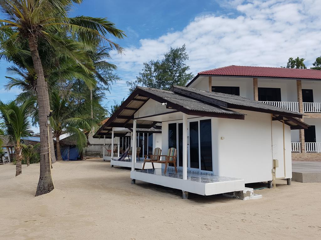 Mac'S Bay Resort Баан-Тай Екстер'єр фото